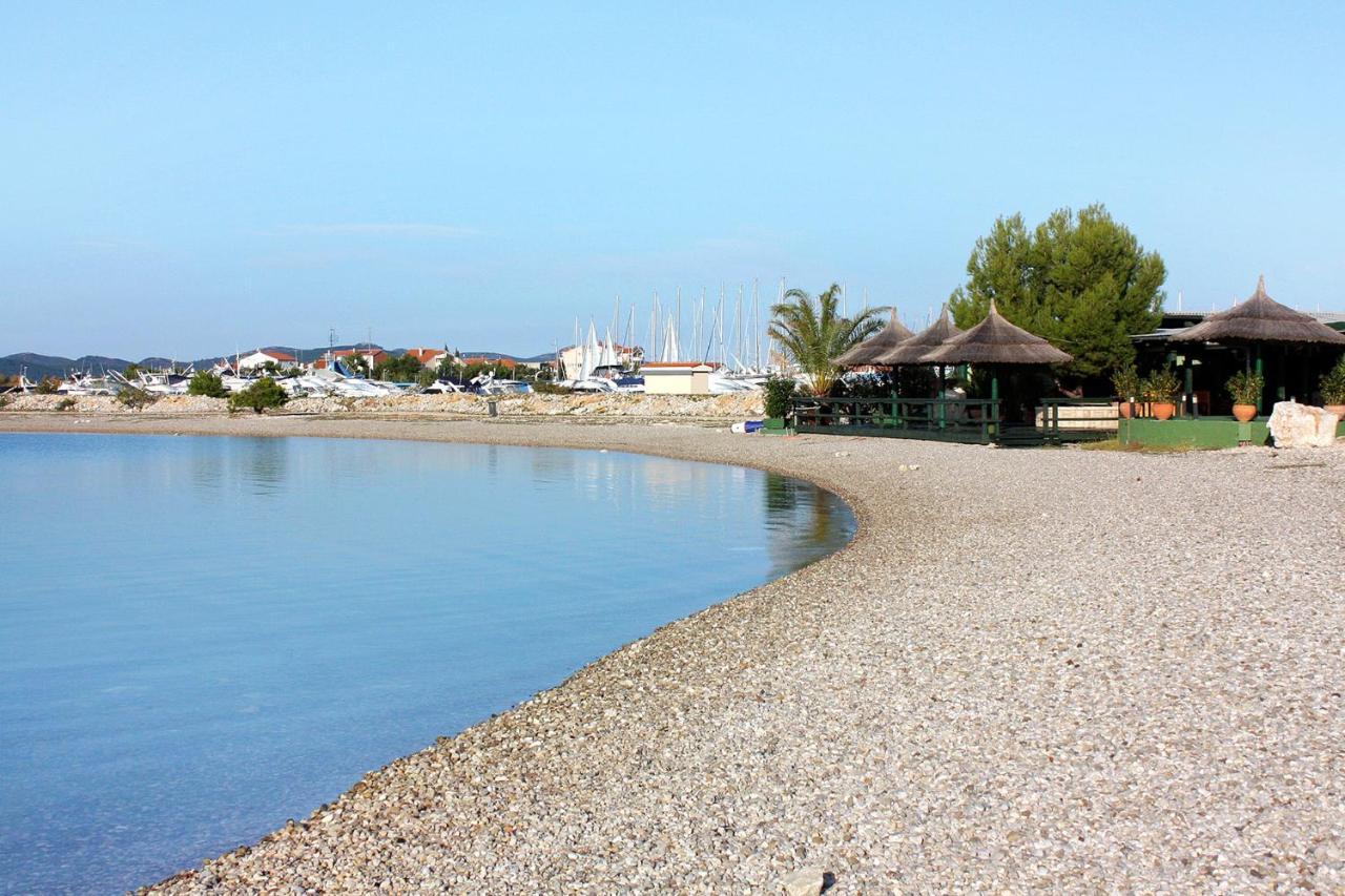 Apartments With A Parking Space Sukosan, Zadar - 16641 ภายนอก รูปภาพ